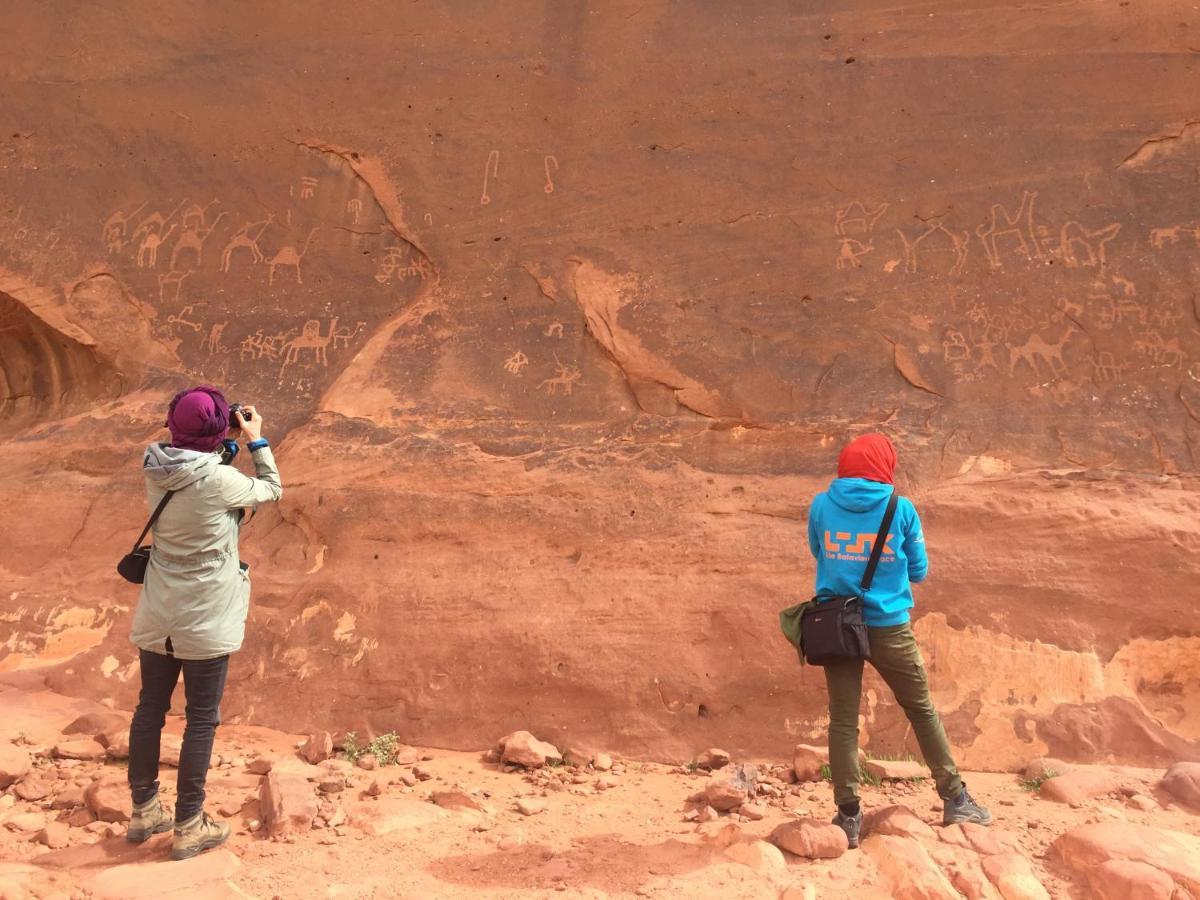 Wadi Rum-Bedouin Tents And Jeep Tours Bagian luar foto