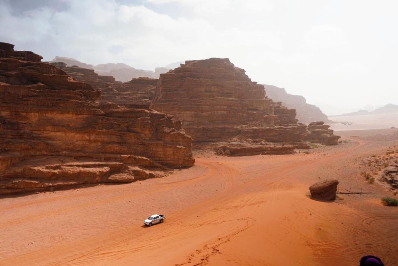 Wadi Rum-Bedouin Tents And Jeep Tours Bagian luar foto