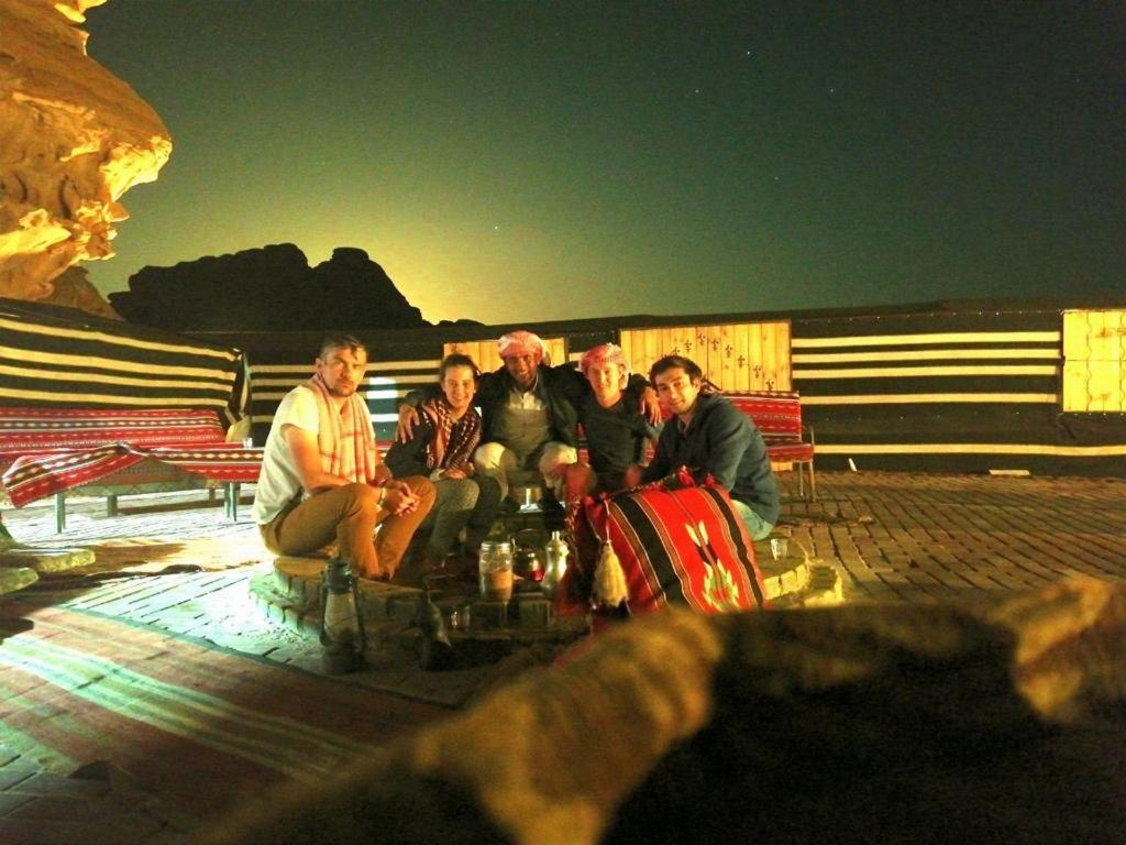 Wadi Rum-Bedouin Tents And Jeep Tours Bagian luar foto