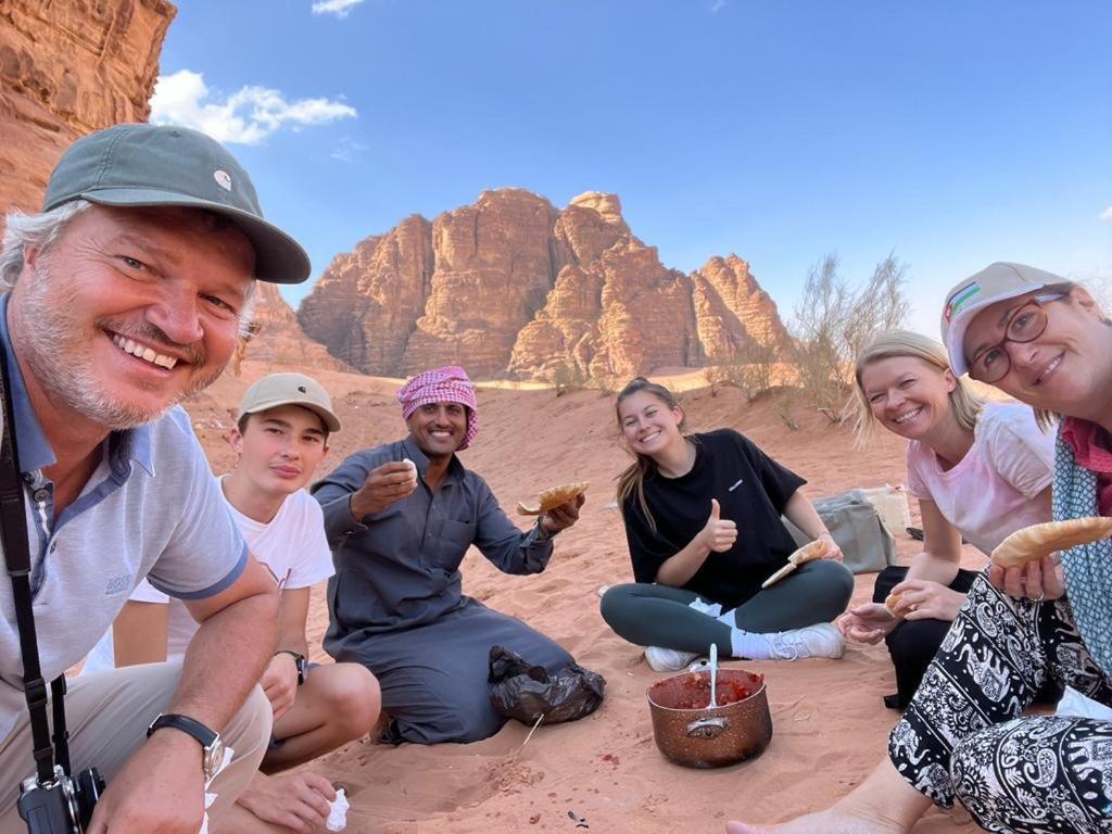 Wadi Rum-Bedouin Tents And Jeep Tours Bagian luar foto