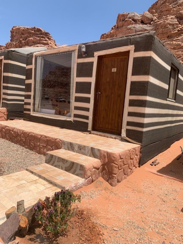 Wadi Rum-Bedouin Tents And Jeep Tours Bagian luar foto