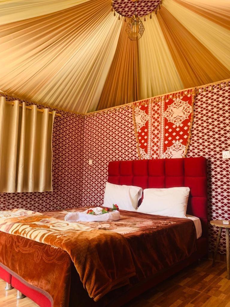 Wadi Rum-Bedouin Tents And Jeep Tours Bagian luar foto