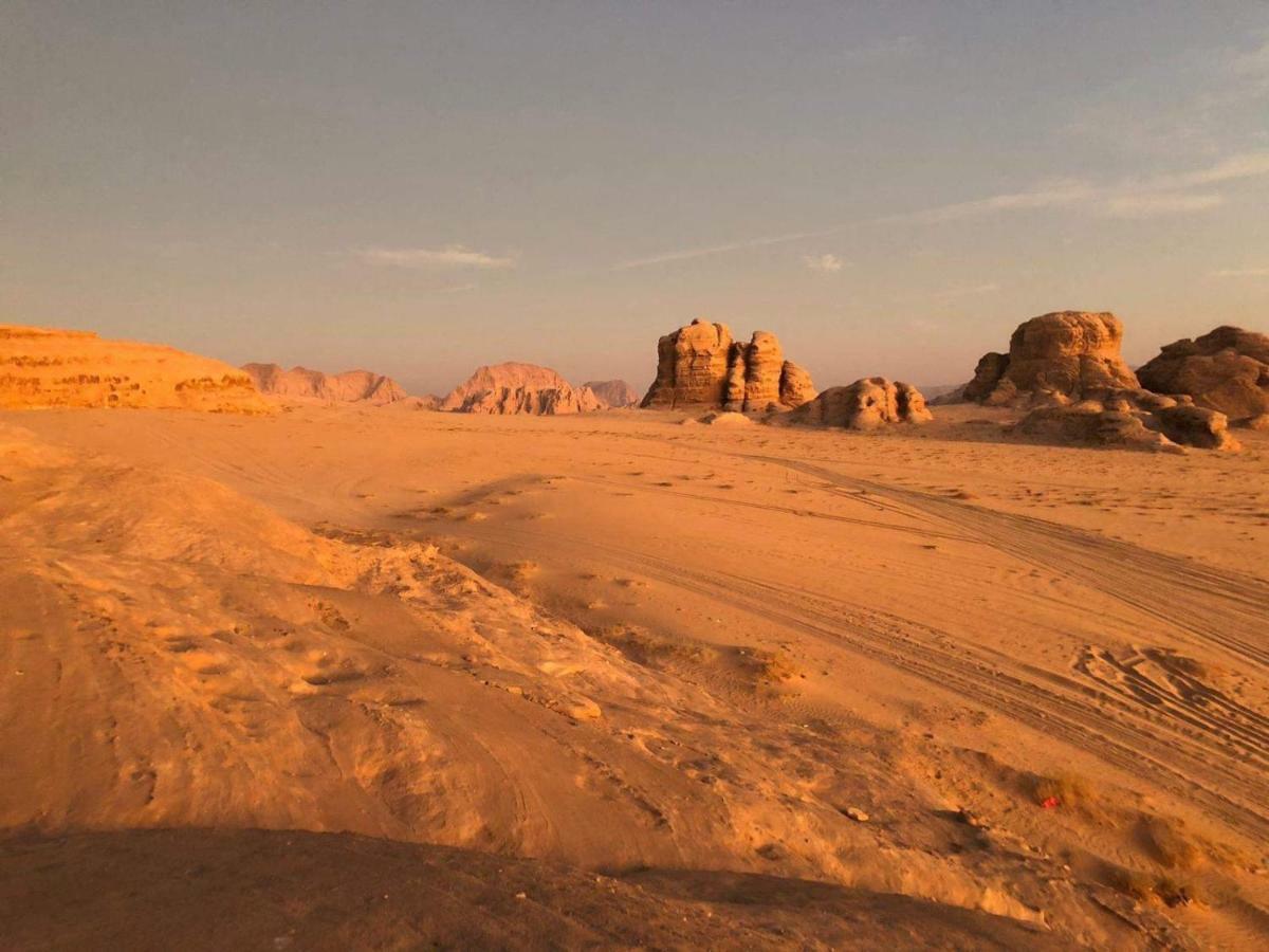 Wadi Rum-Bedouin Tents And Jeep Tours Bagian luar foto